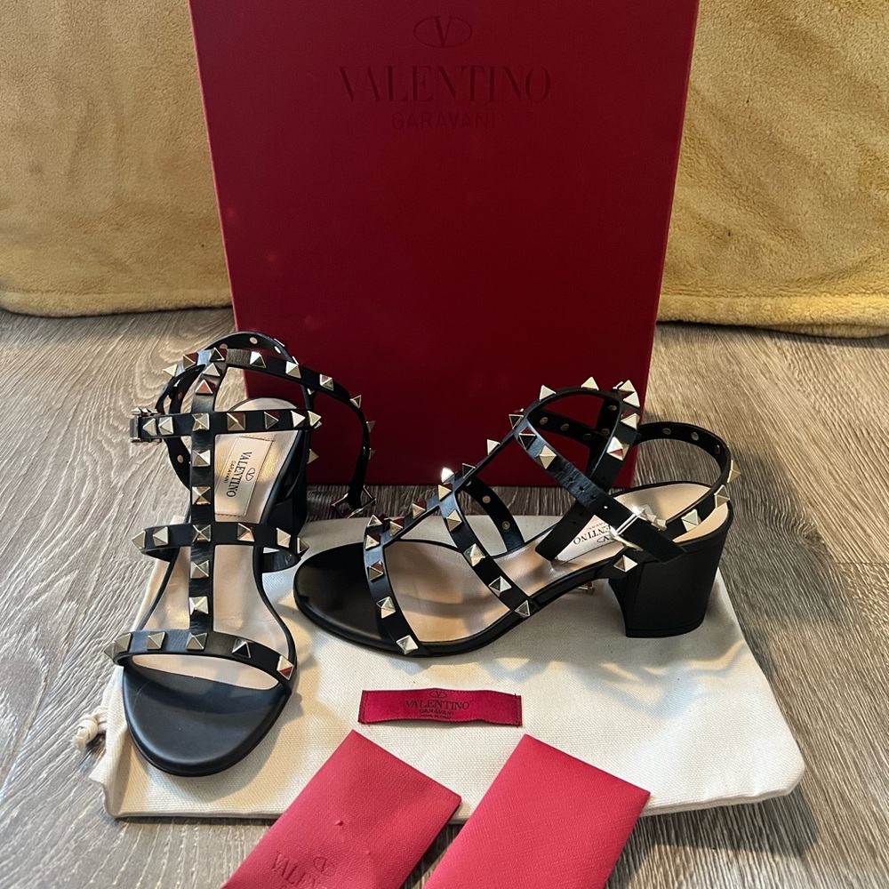 Valentino Rockstud Caged Sandals 34